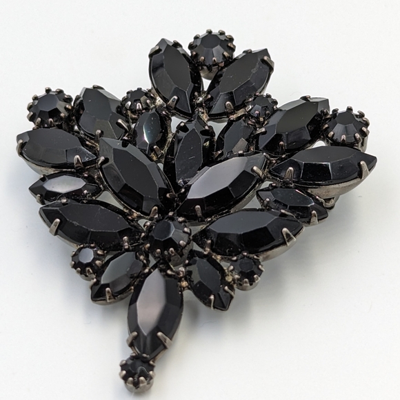 Gorgeous Vintage Statement 1960's Gun Metal Black Faceted Glass Brooch/Pin - Picture 4 of 9